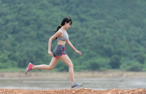 women-runner